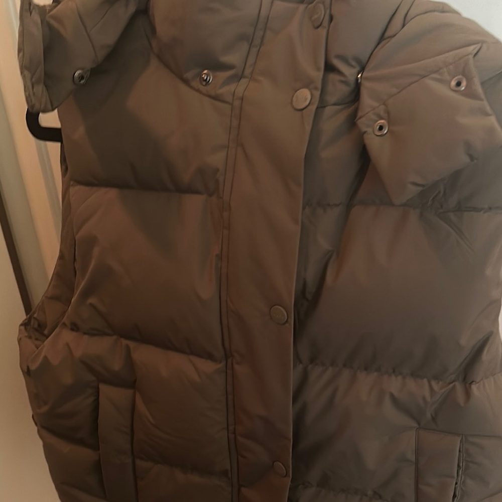 Nuuds Chocolate Puffer Vest